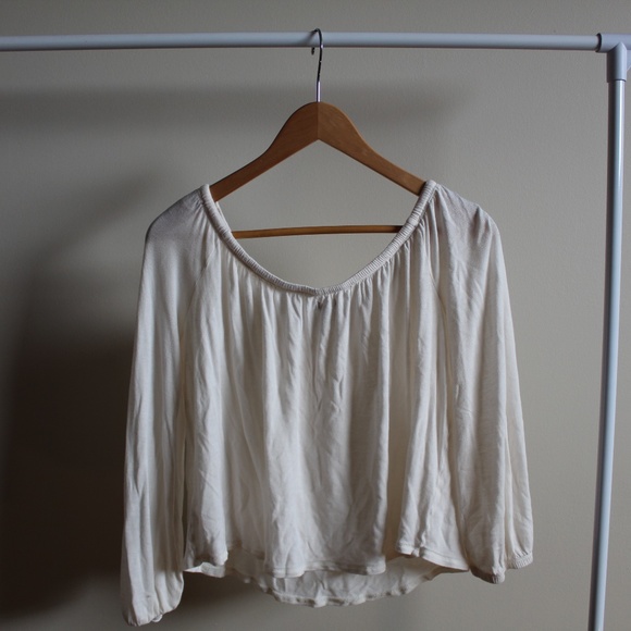 ECOTE off the shoulder top - Picture 4 of 7